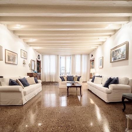 Appartamento Accademia Terrazza Venezia Esterno foto