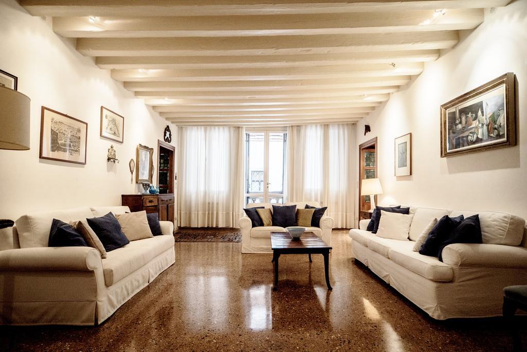 Appartamento Accademia Terrazza Venezia Esterno foto