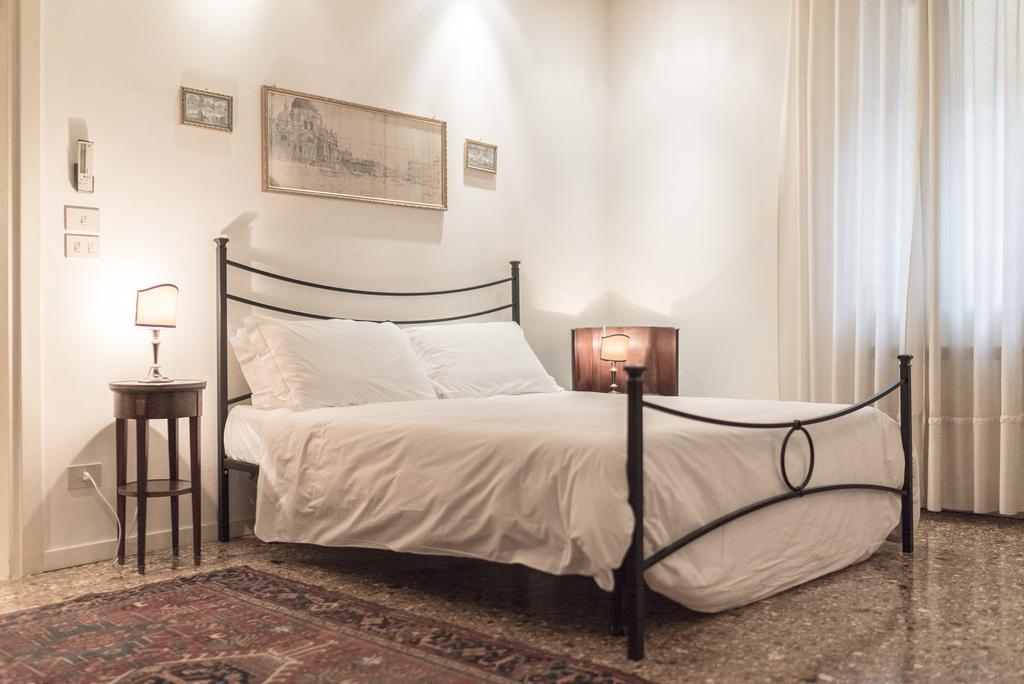 Appartamento Accademia Terrazza Venezia Esterno foto