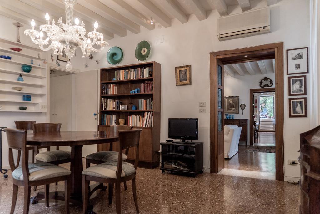 Appartamento Accademia Terrazza Venezia Esterno foto