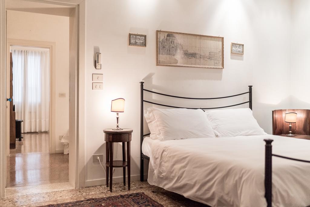 Appartamento Accademia Terrazza Venezia Esterno foto