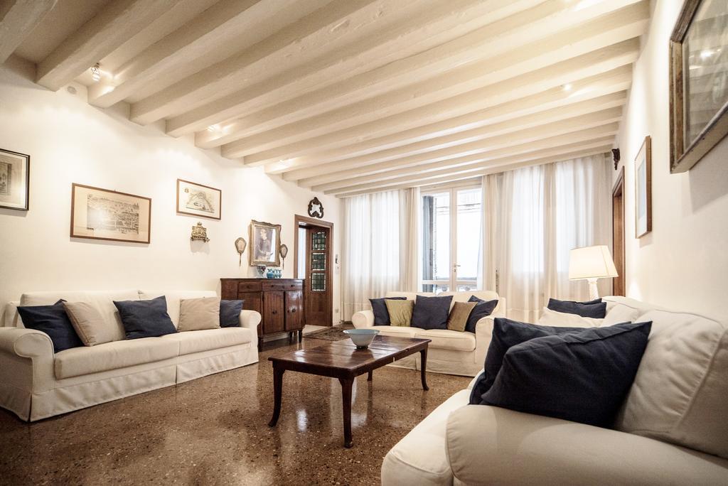 Appartamento Accademia Terrazza Venezia Esterno foto
