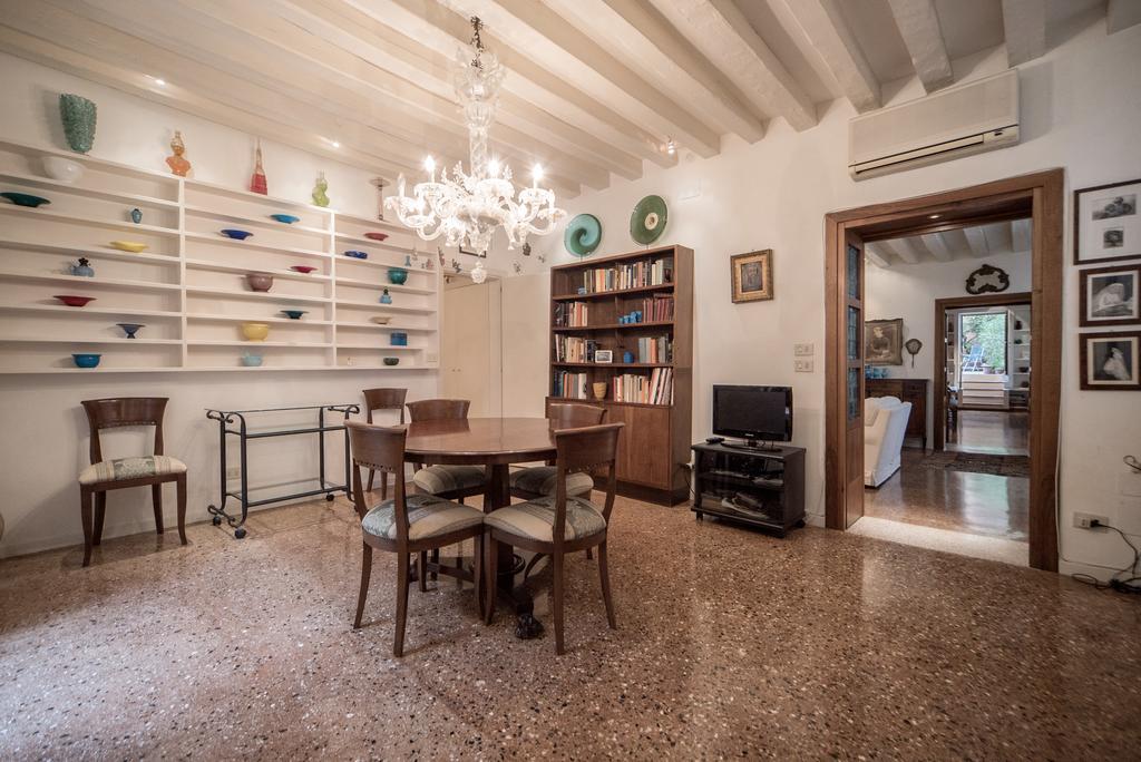 Appartamento Accademia Terrazza Venezia Esterno foto