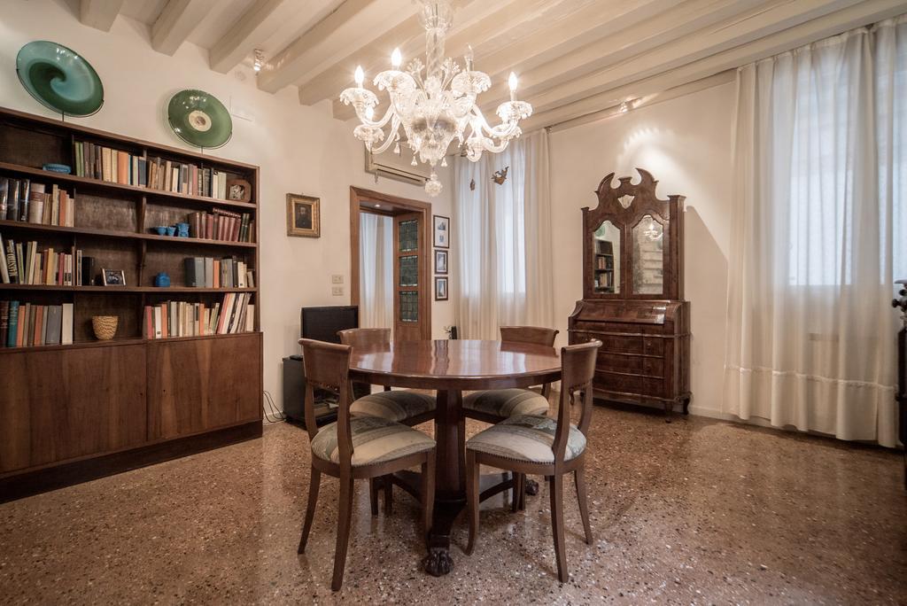 Appartamento Accademia Terrazza Venezia Esterno foto