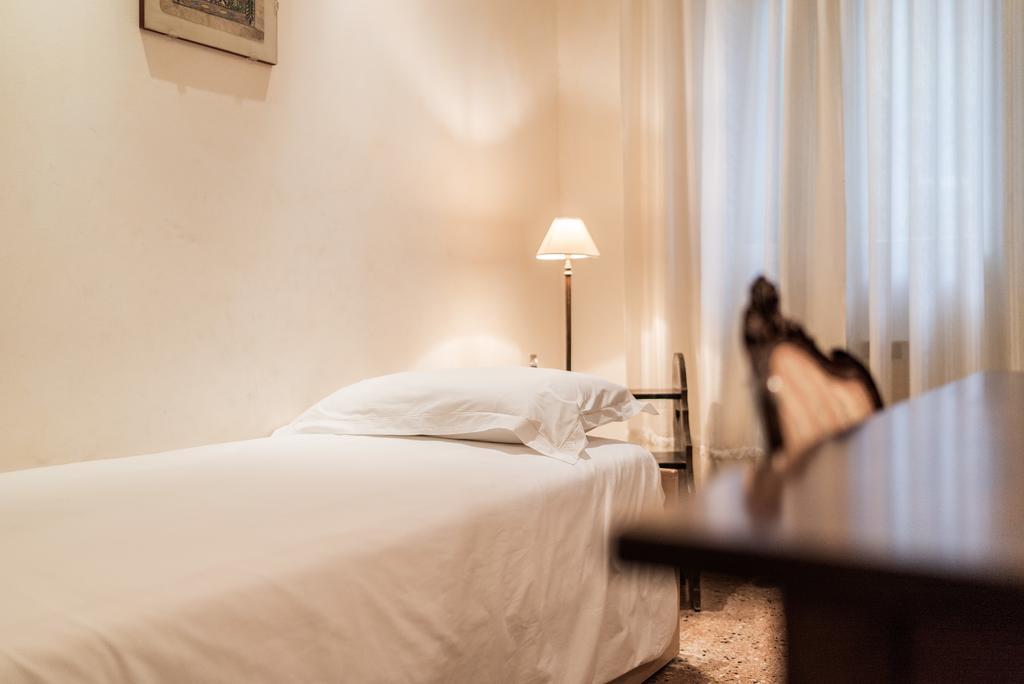 Appartamento Accademia Terrazza Venezia Esterno foto