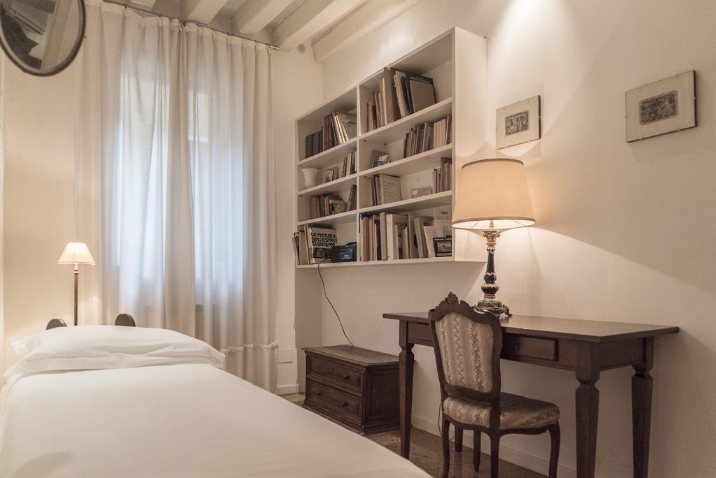 Appartamento Accademia Terrazza Venezia Esterno foto