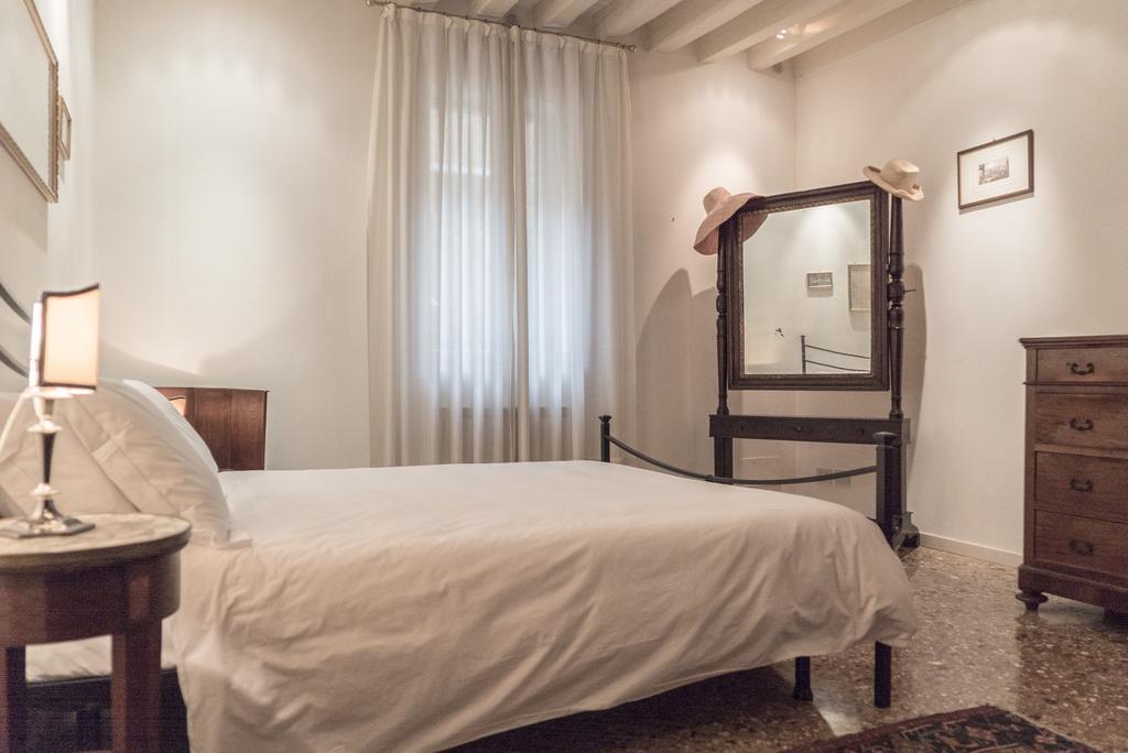 Appartamento Accademia Terrazza Venezia Esterno foto